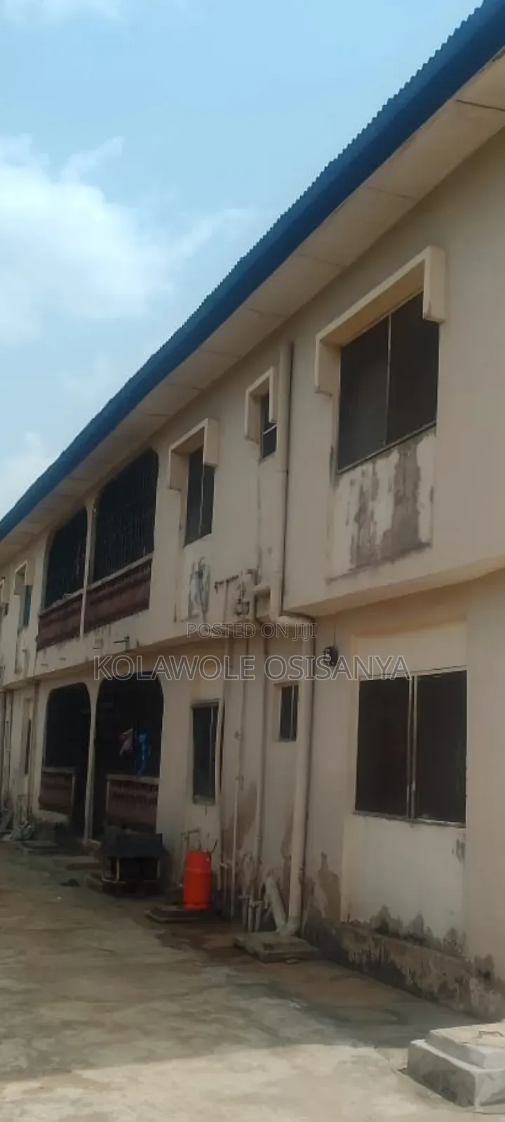 3bdrm Block of Flats in Ejigbo for sale in Ejigbo