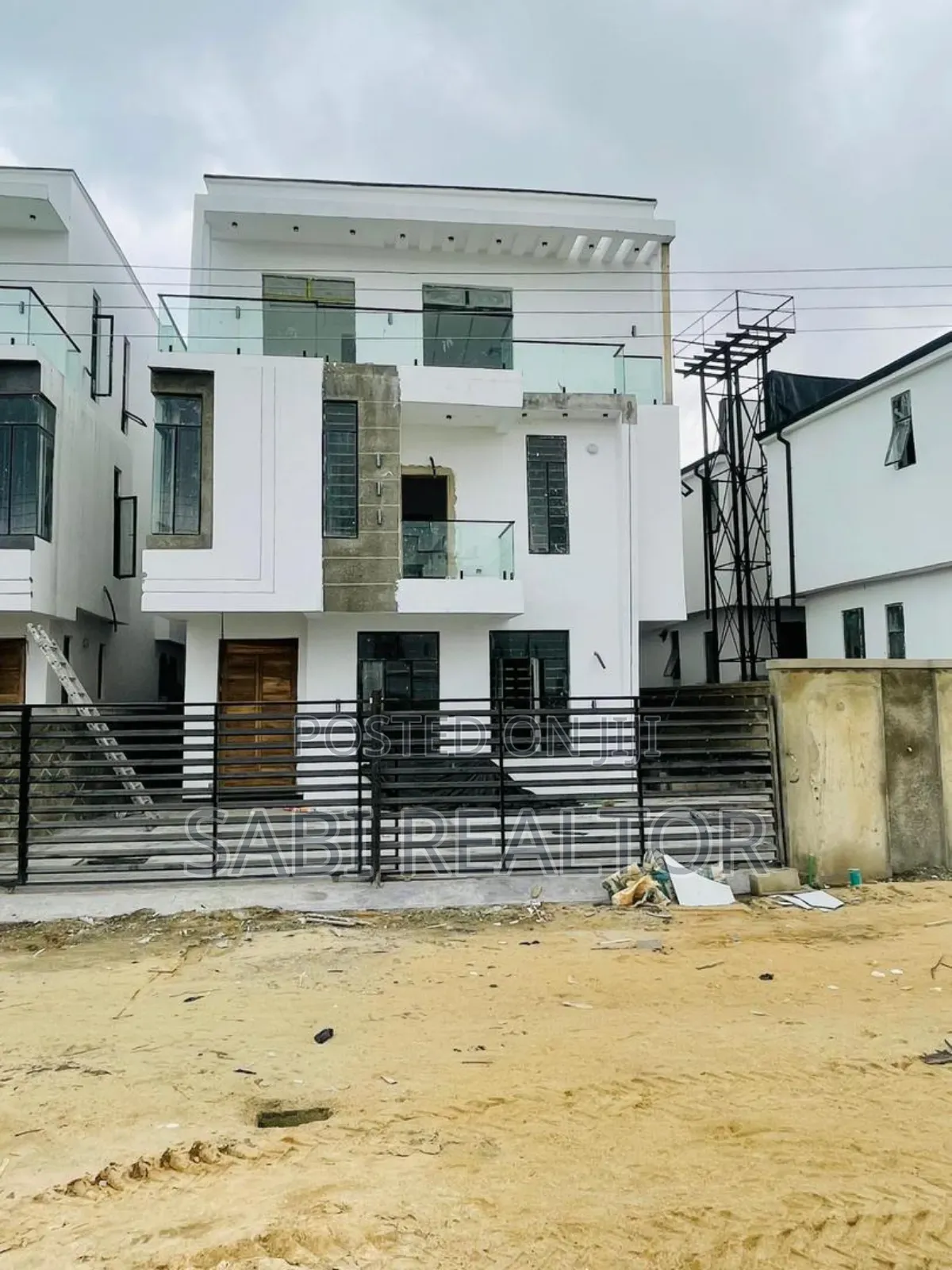 Furnished 5bdrm Duplex in Chevron Lekki for sale in Chevron
