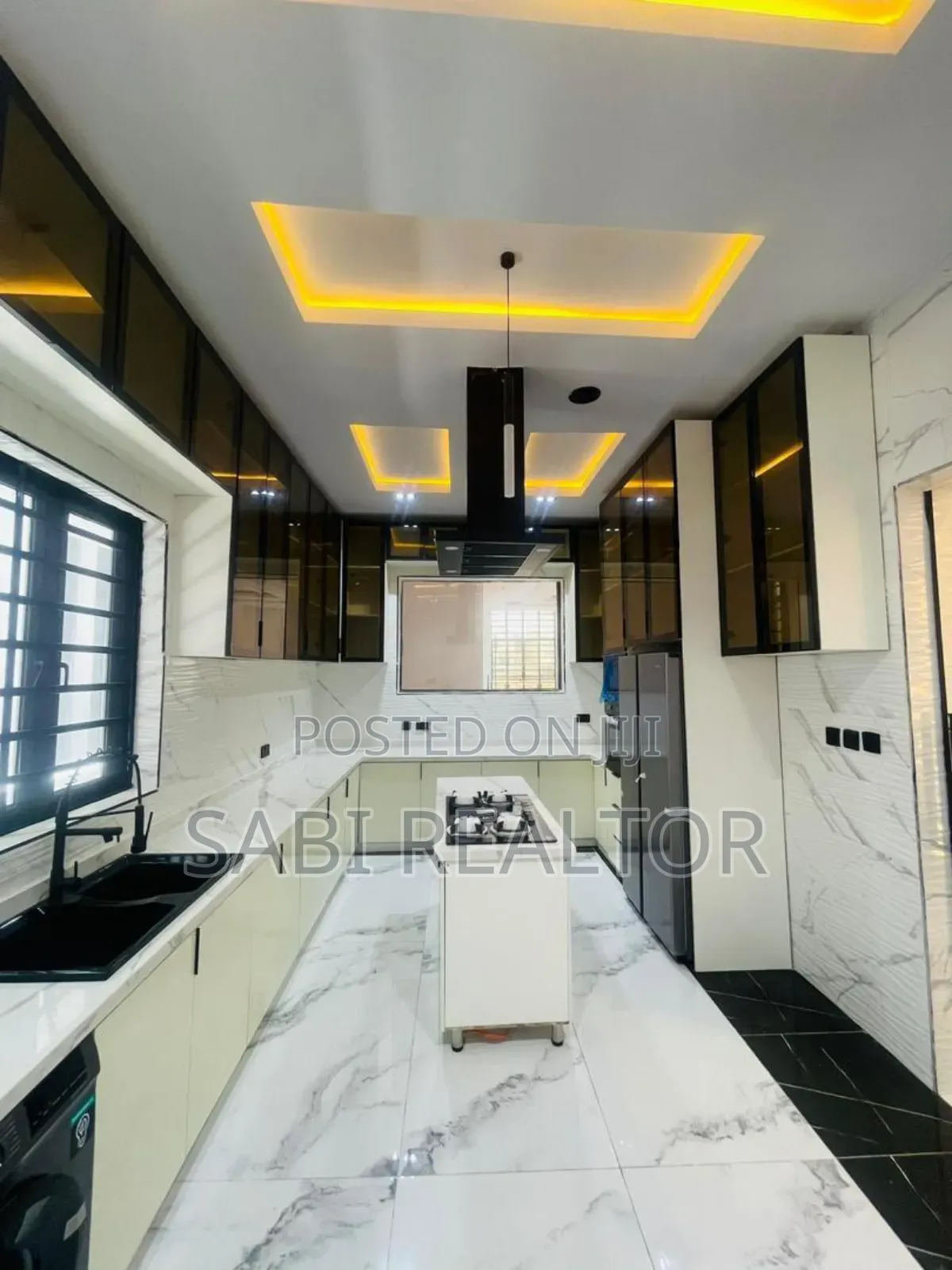 Furnished 5bdrm Duplex in Lekki County for sale in Lekki Phase 2