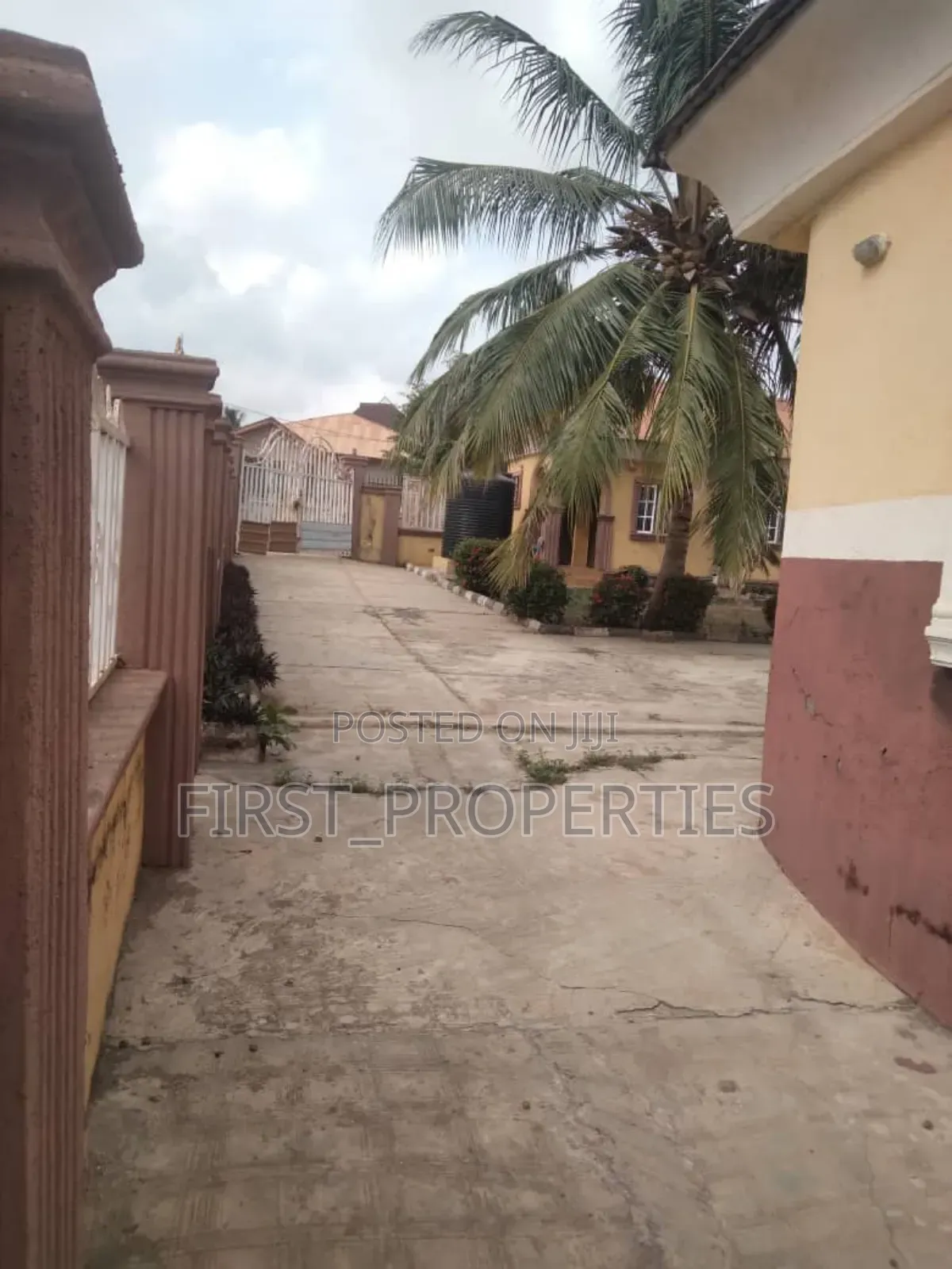 4bdrm Bungalow in Kasumu Estate, Akala Express for sale in Akala Express