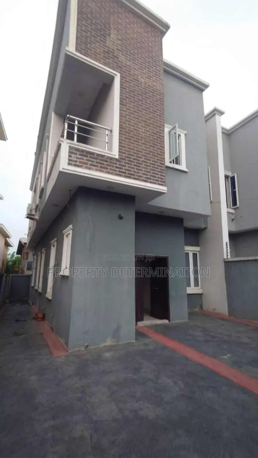 4bdrm Duplex in GRA Phase 1 for rent in GRA Phase 1
