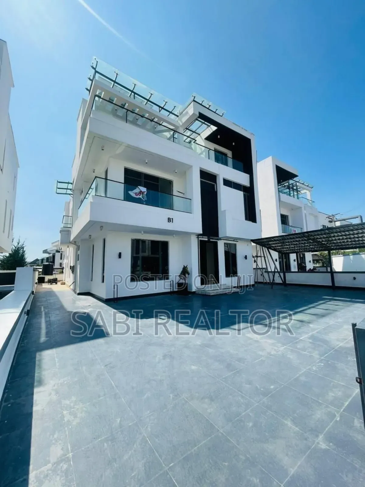 Furnished 5bdrm Duplex in Lekki County for sale in Lekki Phase 2
