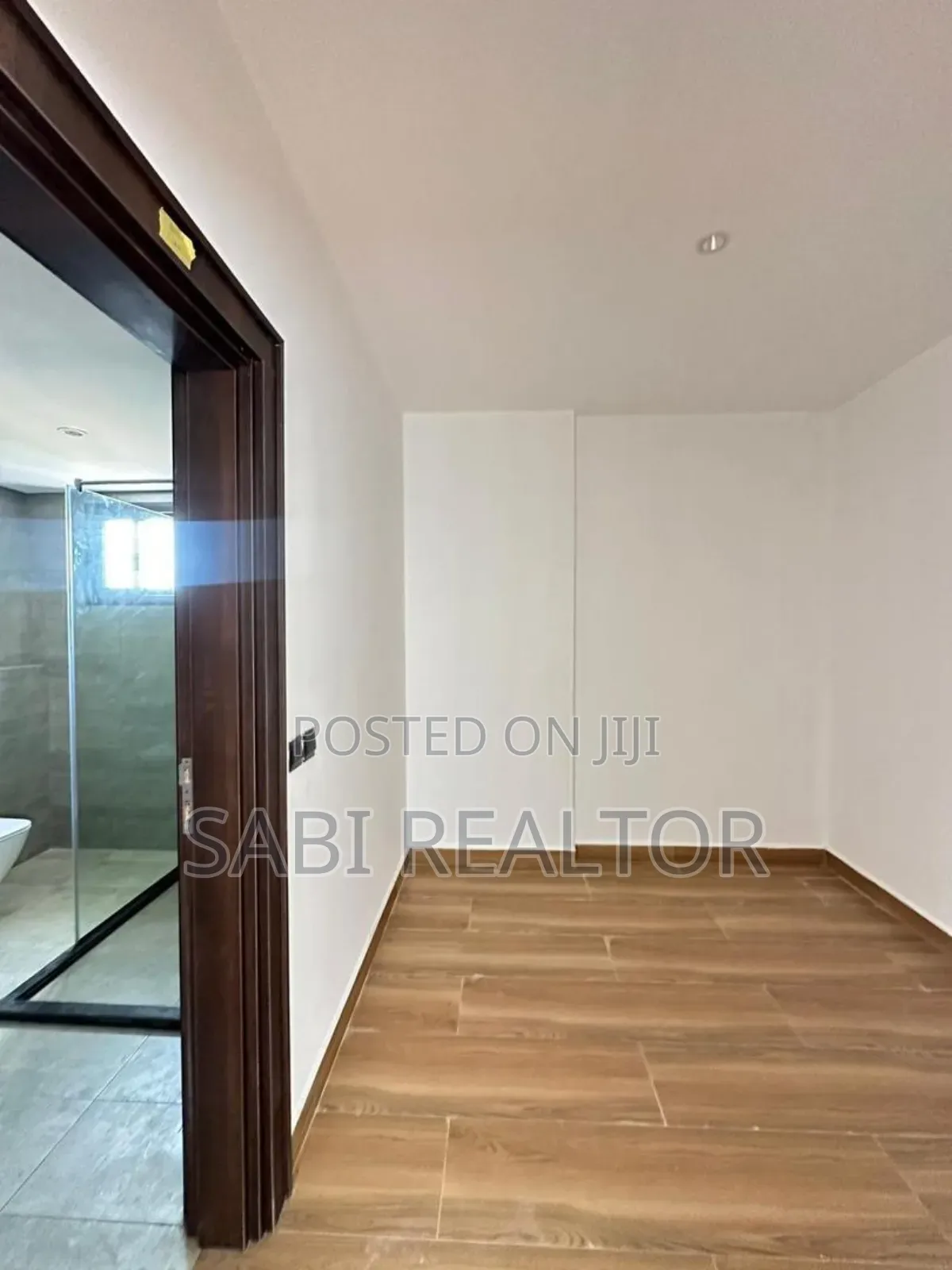 Furnished 4bdrm Apartment in Banana Island for sale in Banana Island