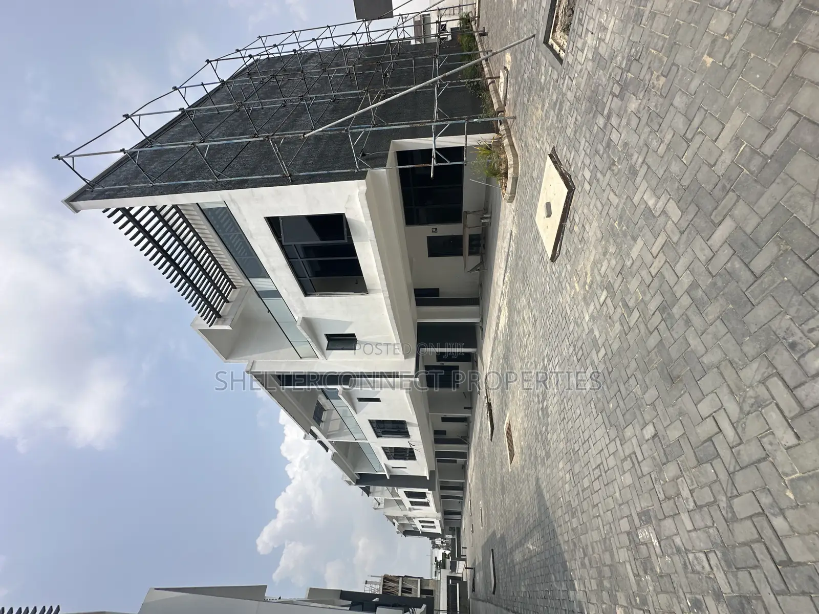 2bdrm Penthouse in Ikate for sale in Ikate