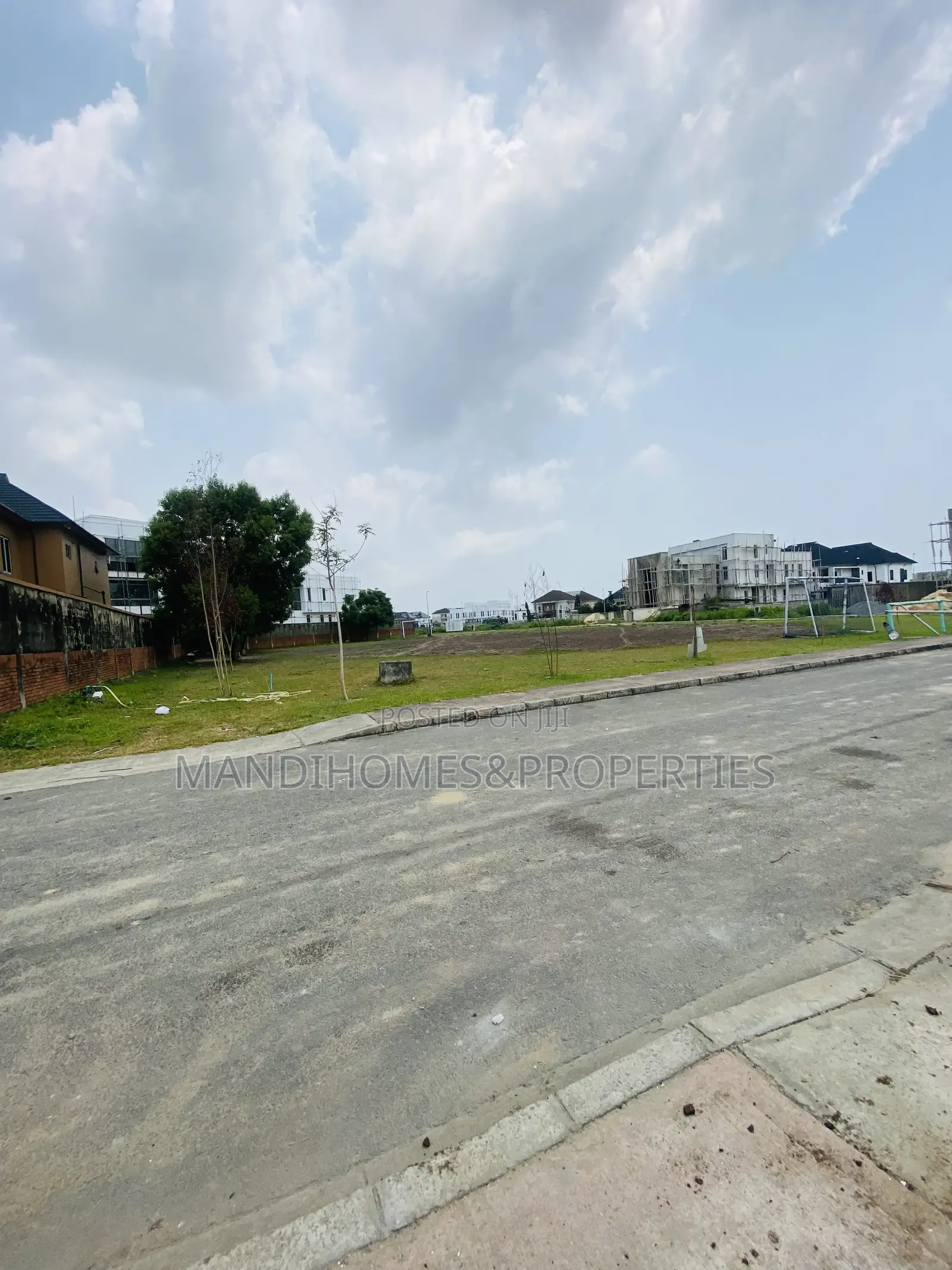 A Table Dry Land for Sale (Can Enter 2 Fully Detached in the Estate) in Ajah