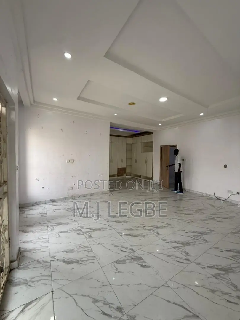 Studio Apartment in Ikota, Lekki for rent in Lekki