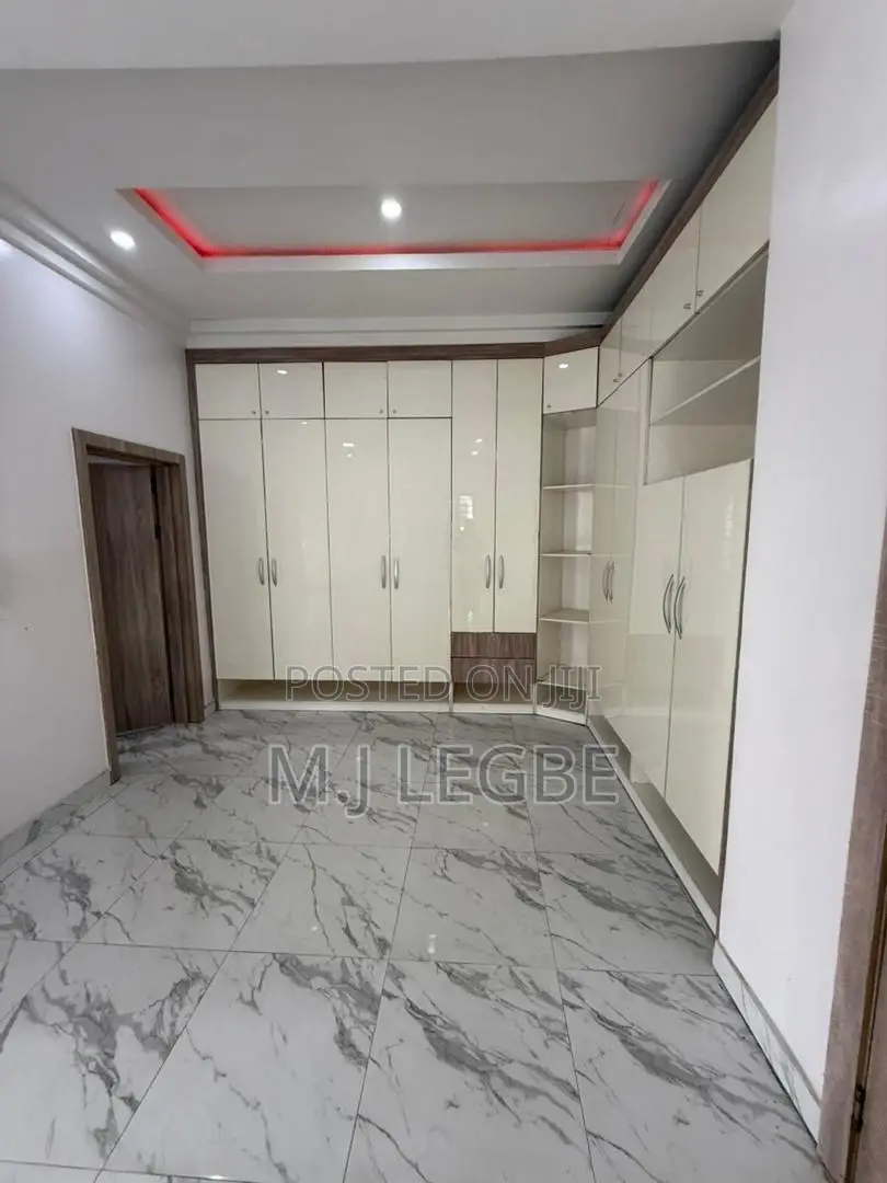 Studio Apartment in Ikota, Lekki for rent in Lekki