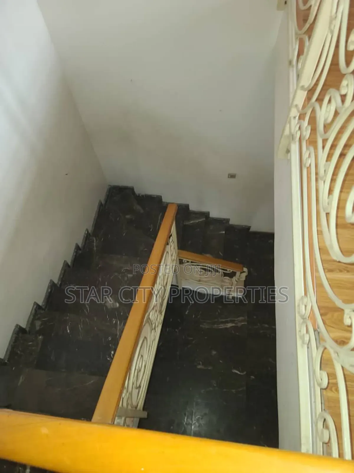 4bdrm Duplex in Magodo for rent in Magodo