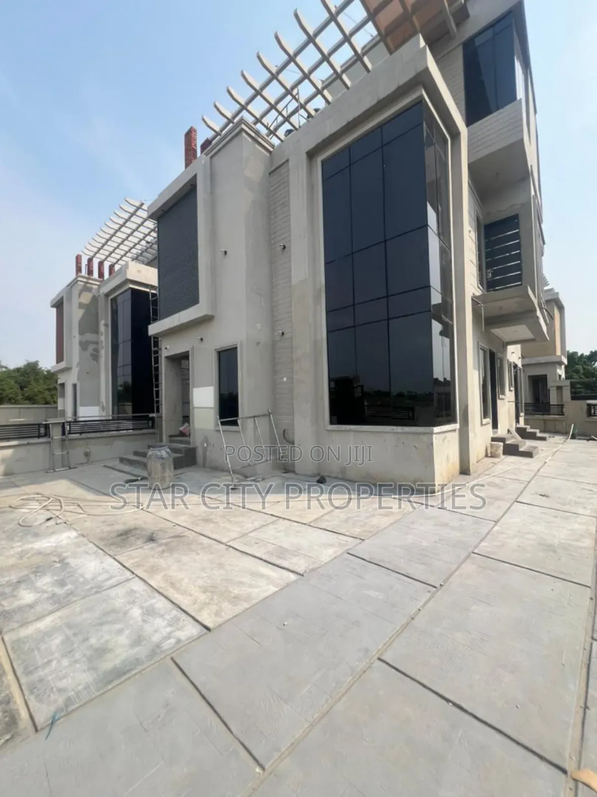 4bdrm Duplex in Surulere Lagos for sale in Surulere