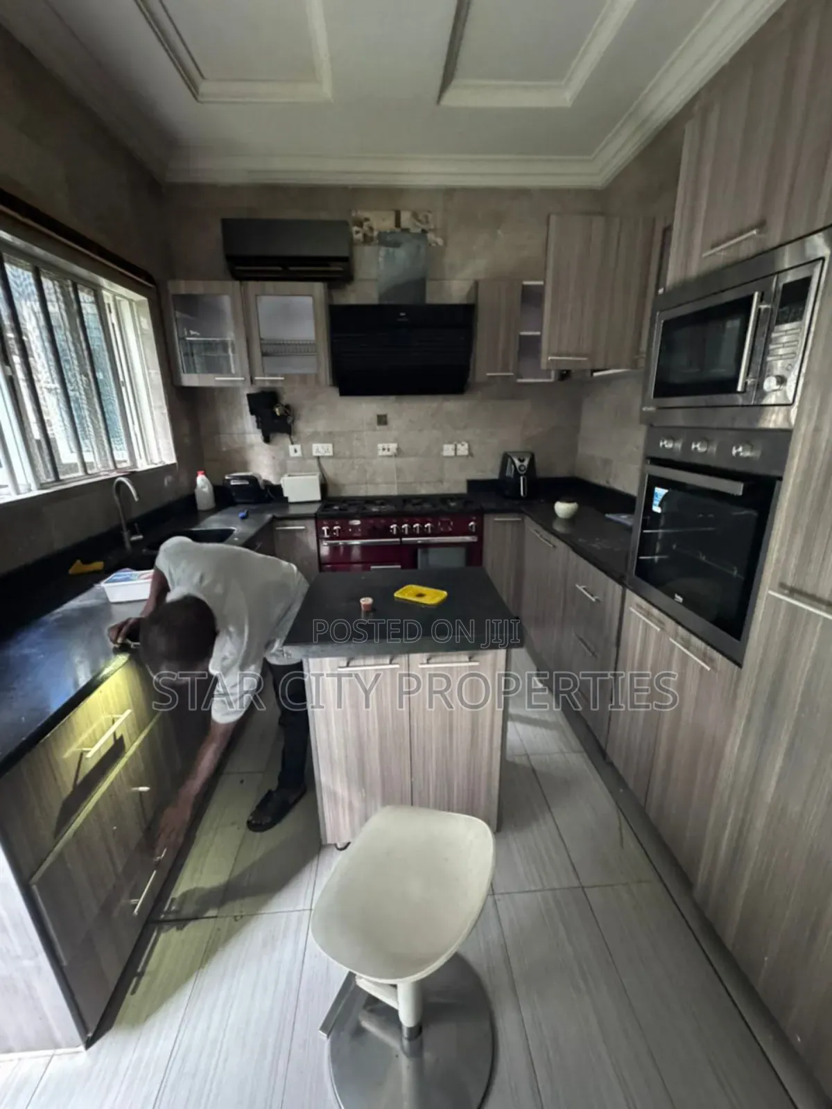 4bdrm Duplex in Opebi Ikeja for rent in Opebi