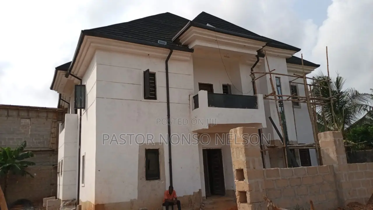 5bdrm Duplex in Maleysia Estate Ext., Owerri for sale in Owerri