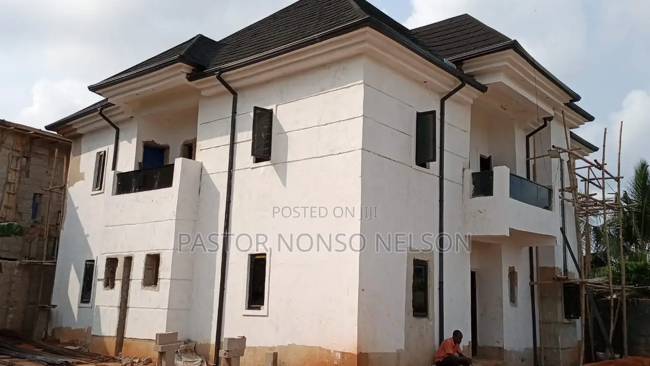 5bdrm Duplex in Maleysia Estate Ext., Owerri for sale in Owerri