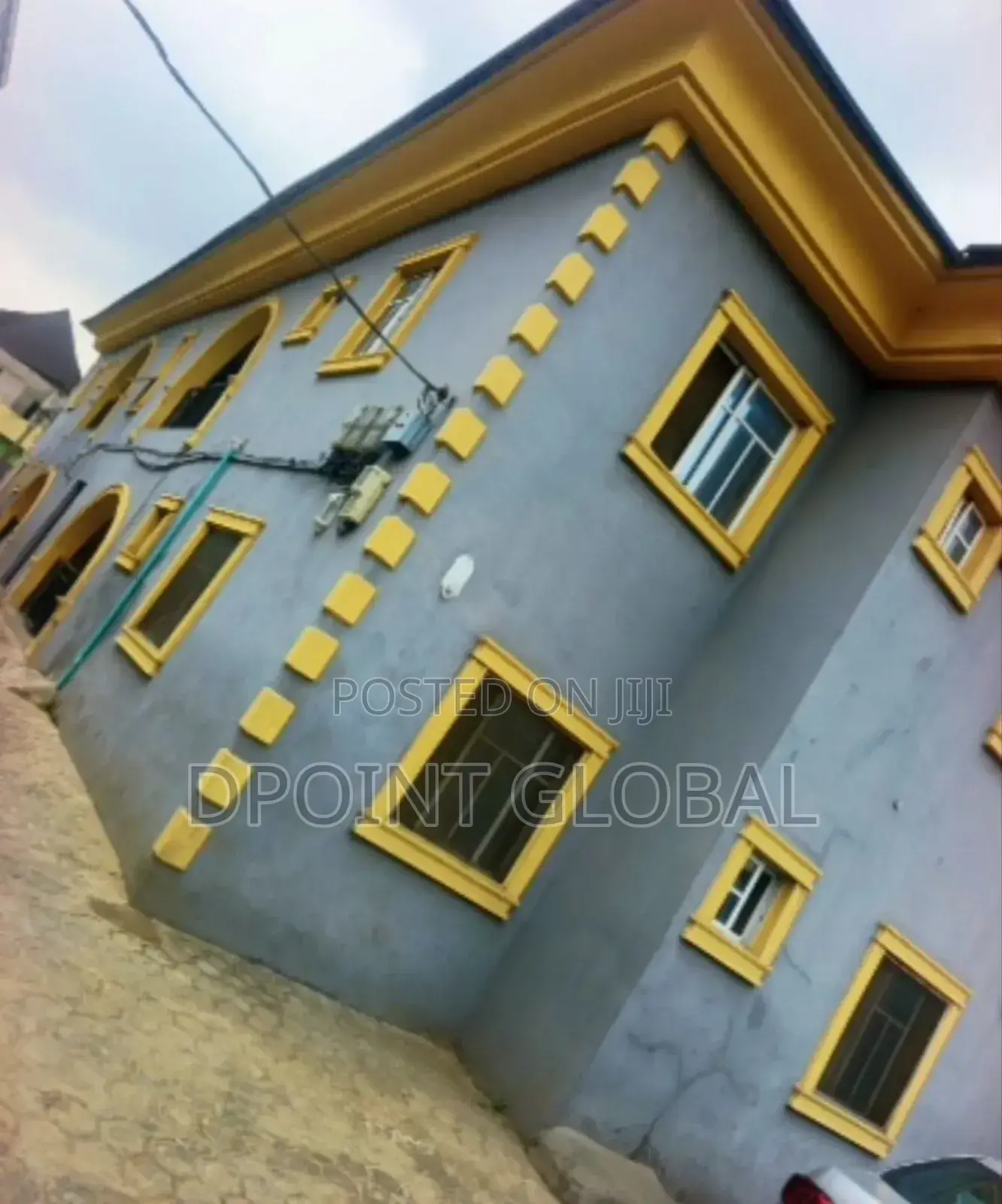 12bdrm Block of Flats in In Estate, Oko-Oba for sale in Oko-Oba