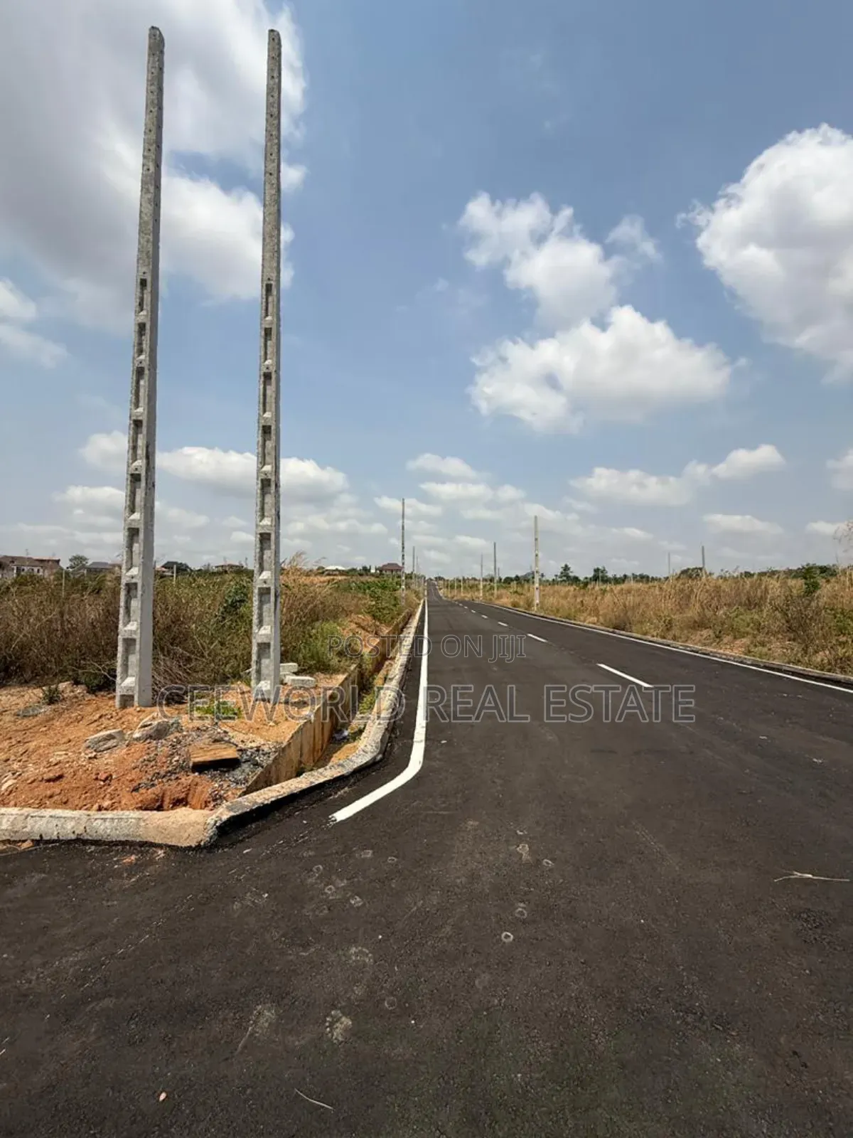 600sqm Complete Dry Parcel of Land (Corner Plot) in Ojoo