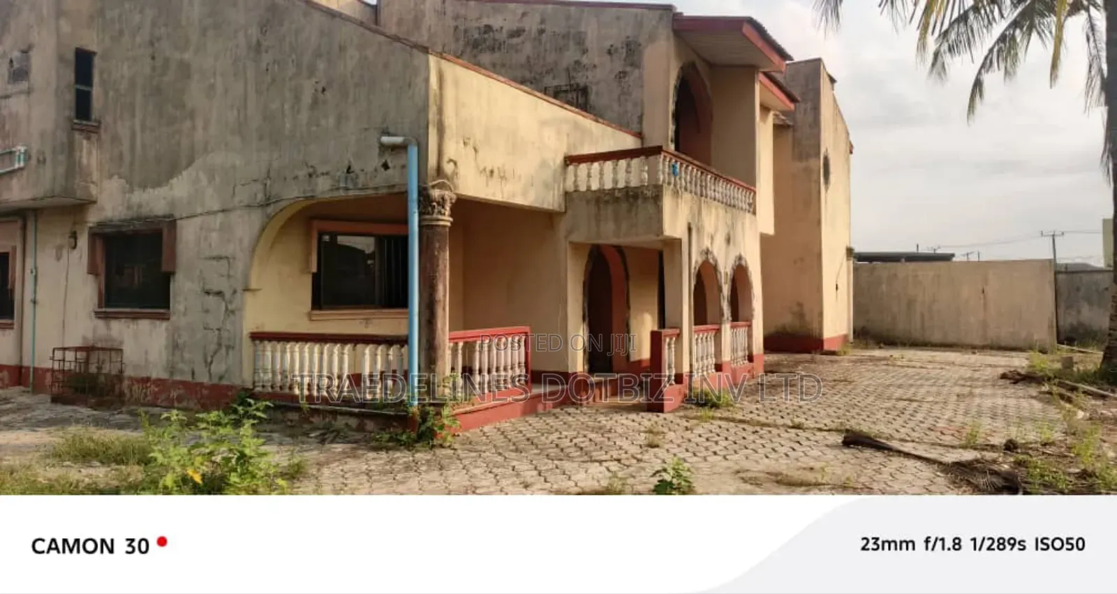 8bdrm Duplex in Alagbado for sale in Alagbado
