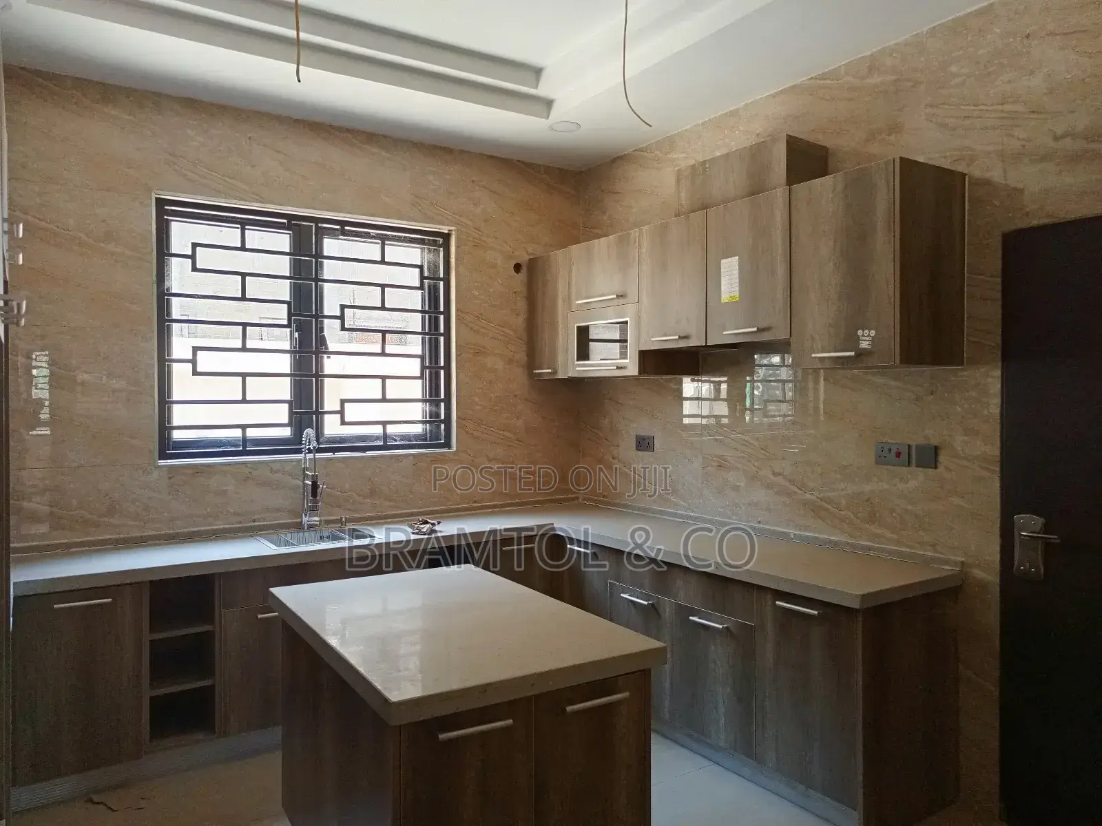 4bdrm Duplex in Guzape District for sale in Guzape District