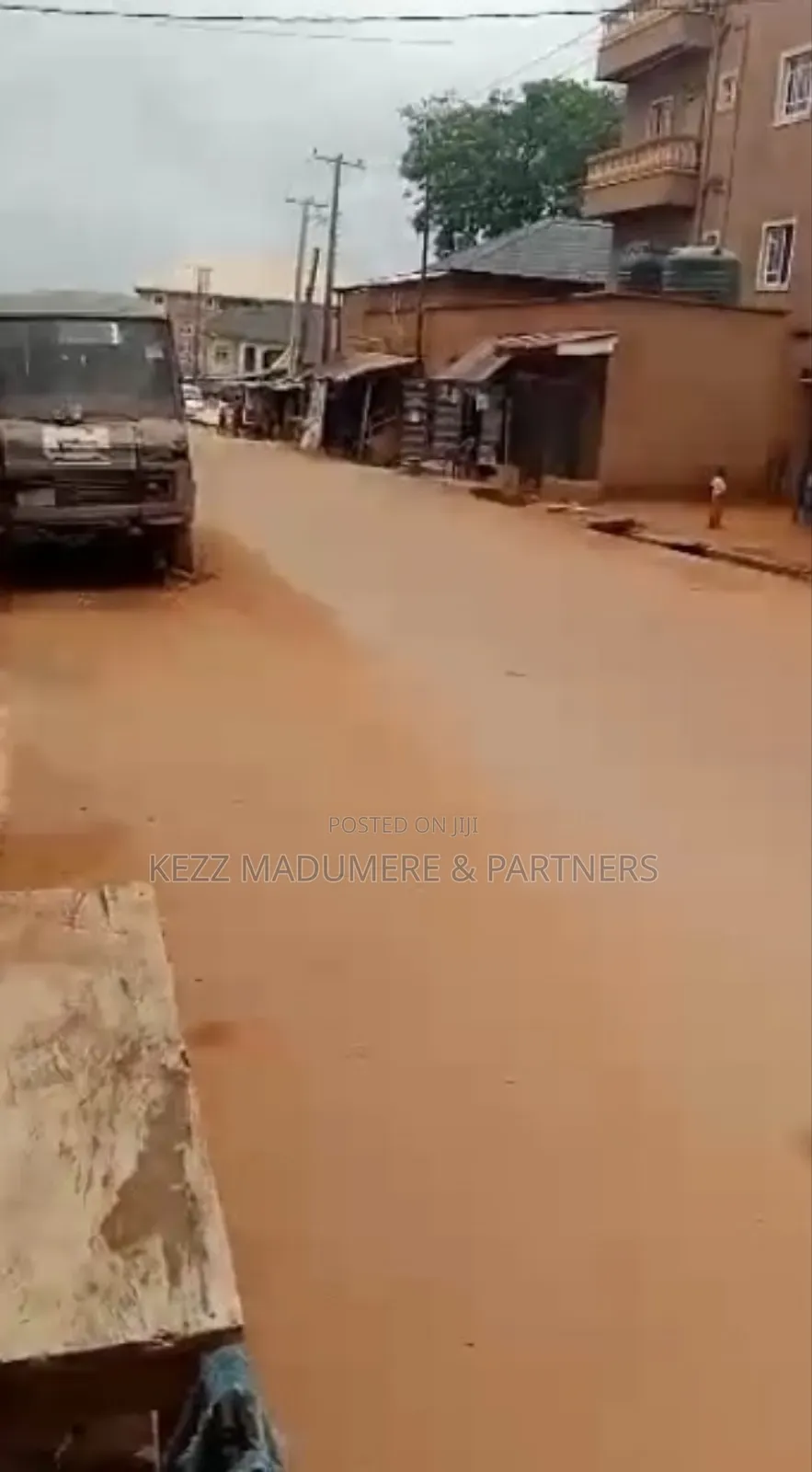8bdrm Block of Flats in Agbani Road , Enugu, for sale in Enugu