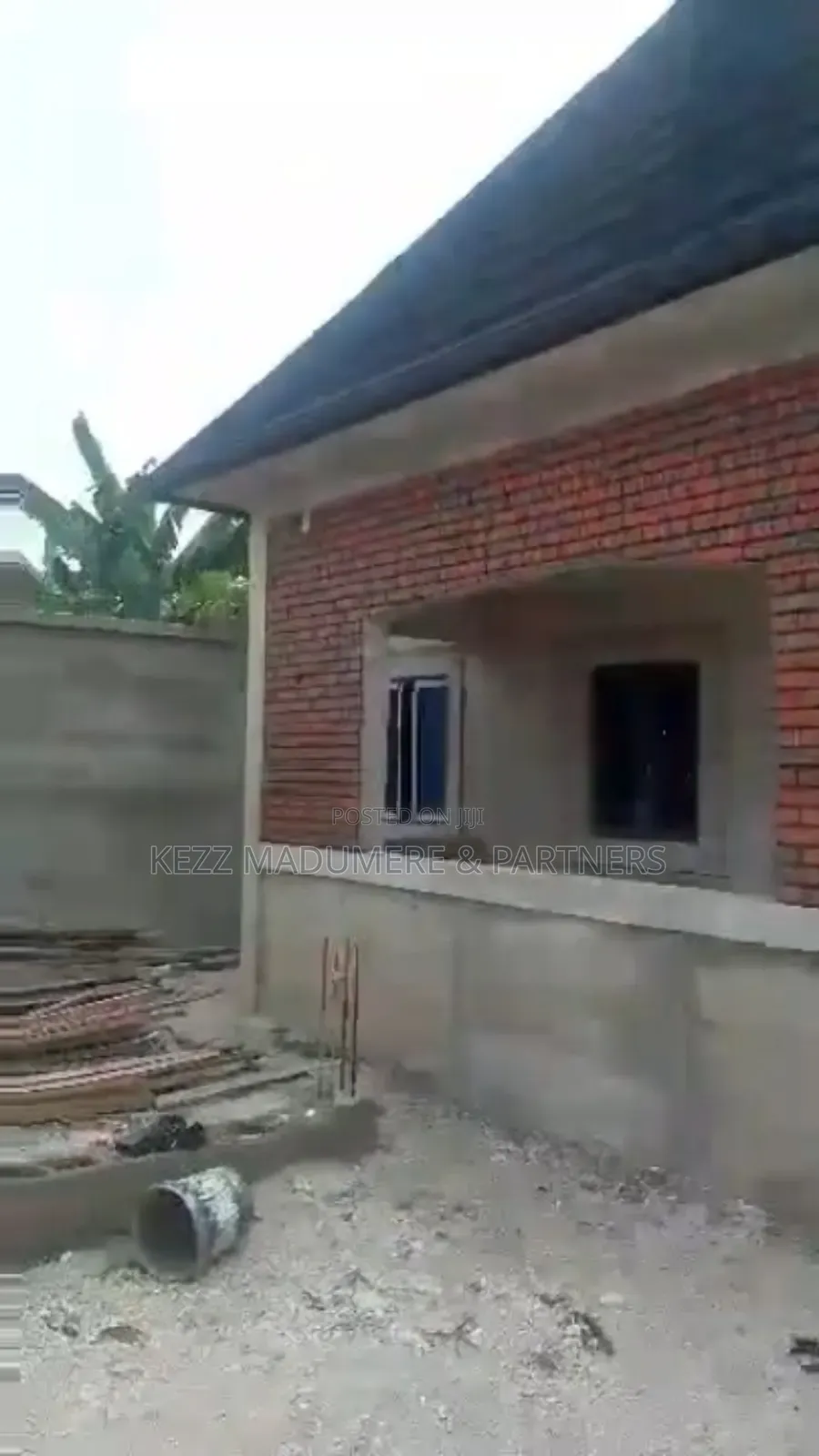 3bdrm Bungalow in Sars Road Port, Obio-Akpor for sale in Obio-Akpor