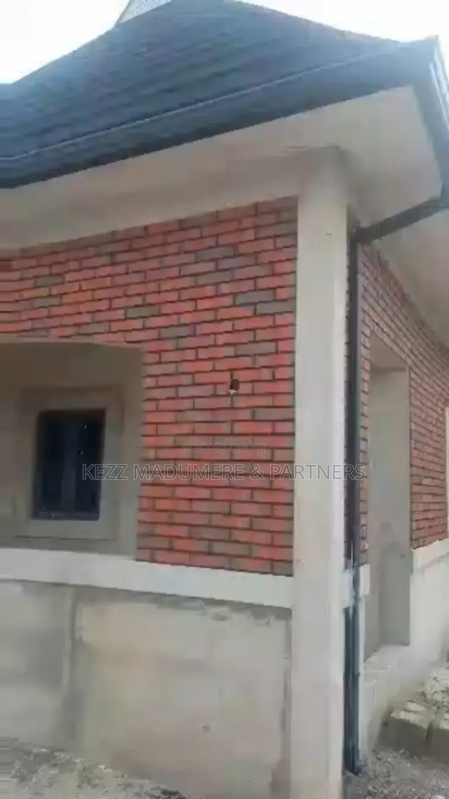 3bdrm Bungalow in Sars Road Port, Obio-Akpor for sale in Obio-Akpor