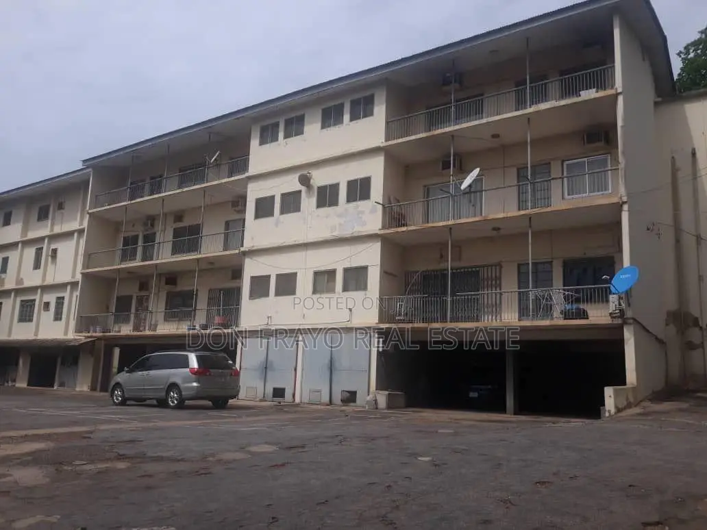 Non Functional Construction Company for Sale at Onireke Layout Dugbe in Dugbe (Onireke)