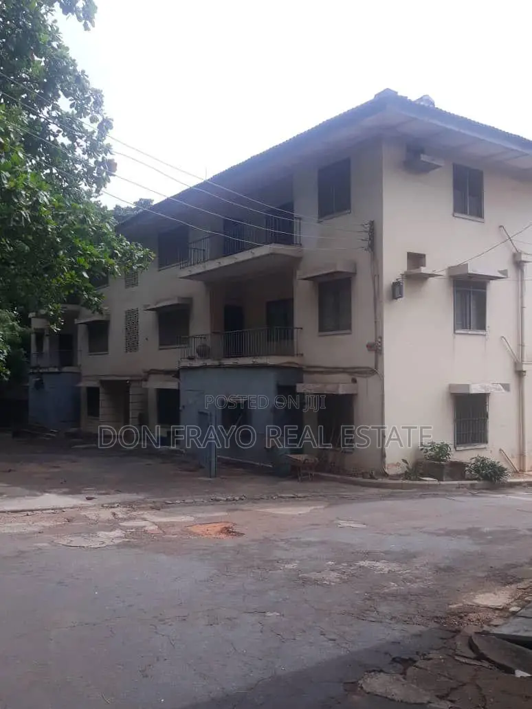 Non Functional Construction Company for Sale at Onireke Layout Dugbe in Dugbe (Onireke)