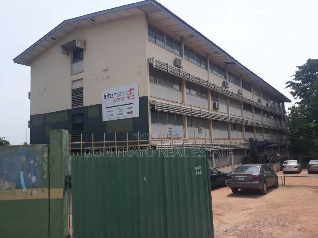 Non Functional Construction Company for Sale at Onireke Layout Dugbe in Dugbe (Onireke)