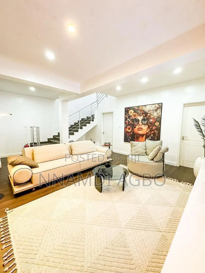 Furnished 3bdrm Apartment in Ikate for sale in Ikate