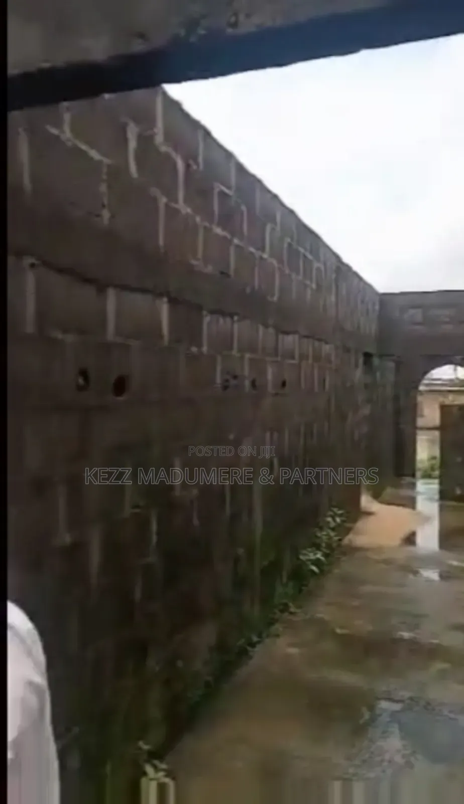 For Sale : Uncompleted 22 Rooms Hotel At Ogbogoro, Ph in Port-Harcourt