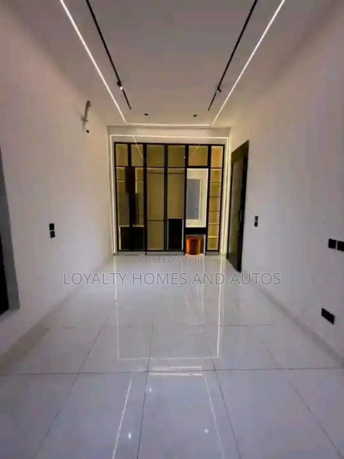 5bdrm House in Chevron for sale in Chevron