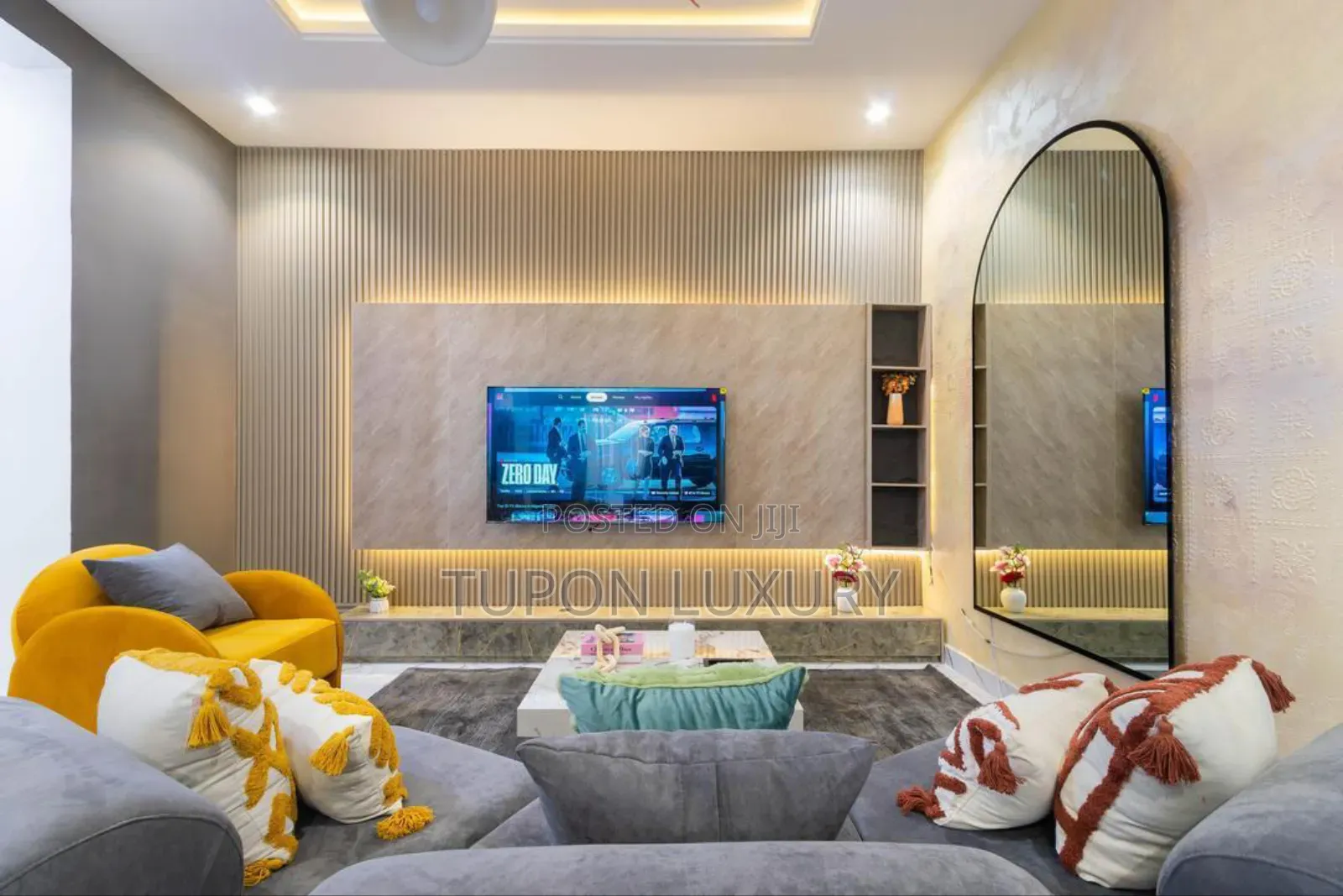 Luxury 2bedroom With Pool, Gym , Ps5 and a Dining Table in Lekki Phase 1