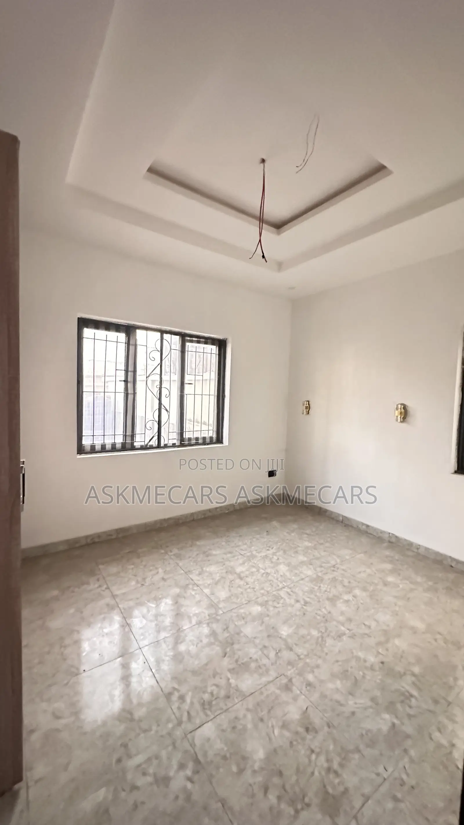 2bdrm Room & Parlour in Abrahim Adesanya, Ajah for rent in Ajah