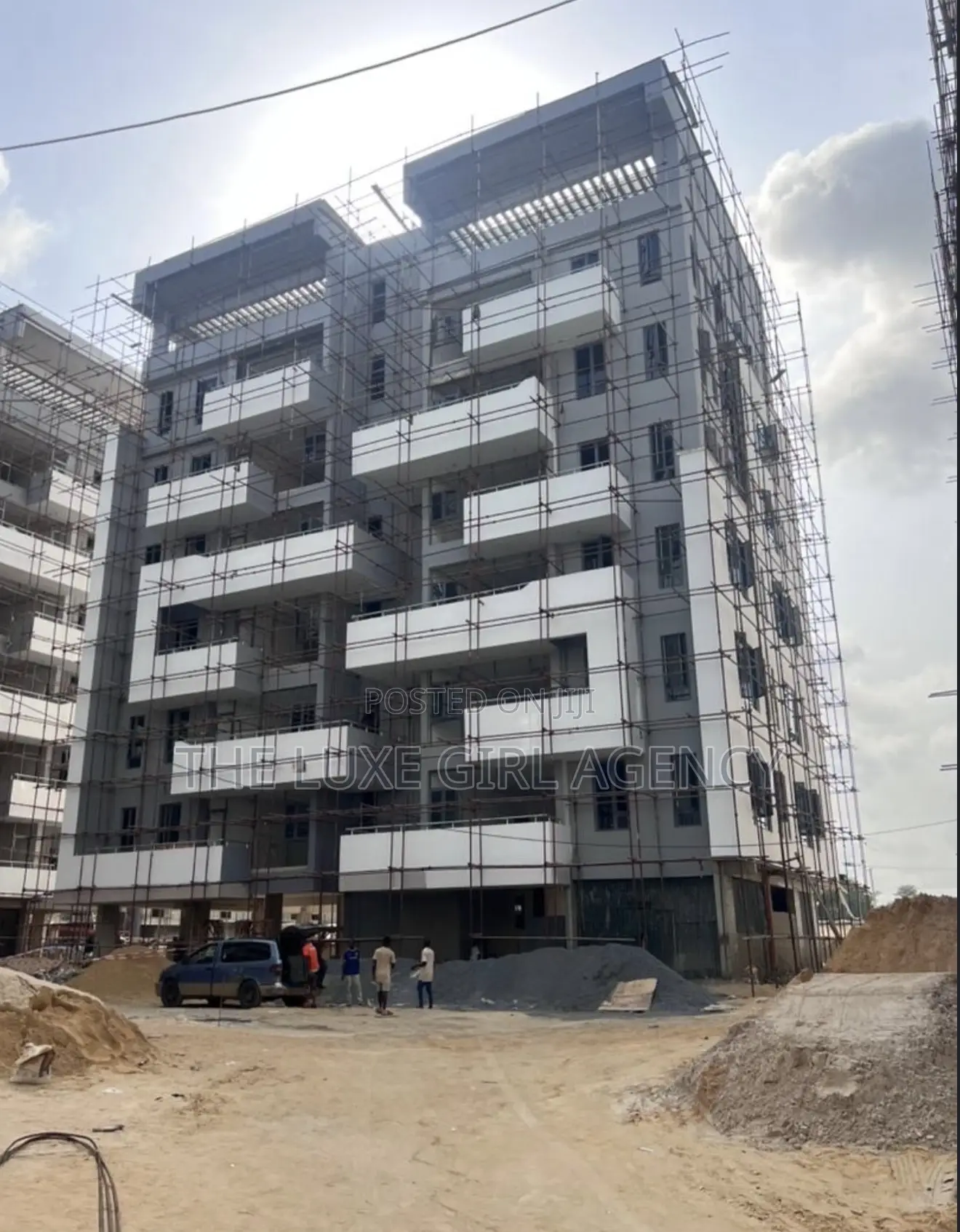 1bdrm Block of Flats in Periwinkle Estate, Lekki Phase 1 for sale in Lekki Phase 1