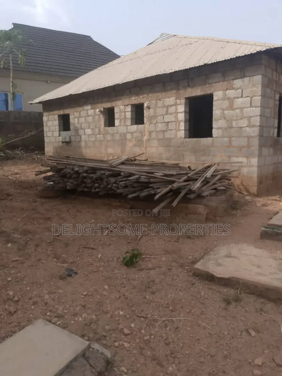 3bdrm Block of Flats in Powerline, Ologuneru for sale in Ologuneru