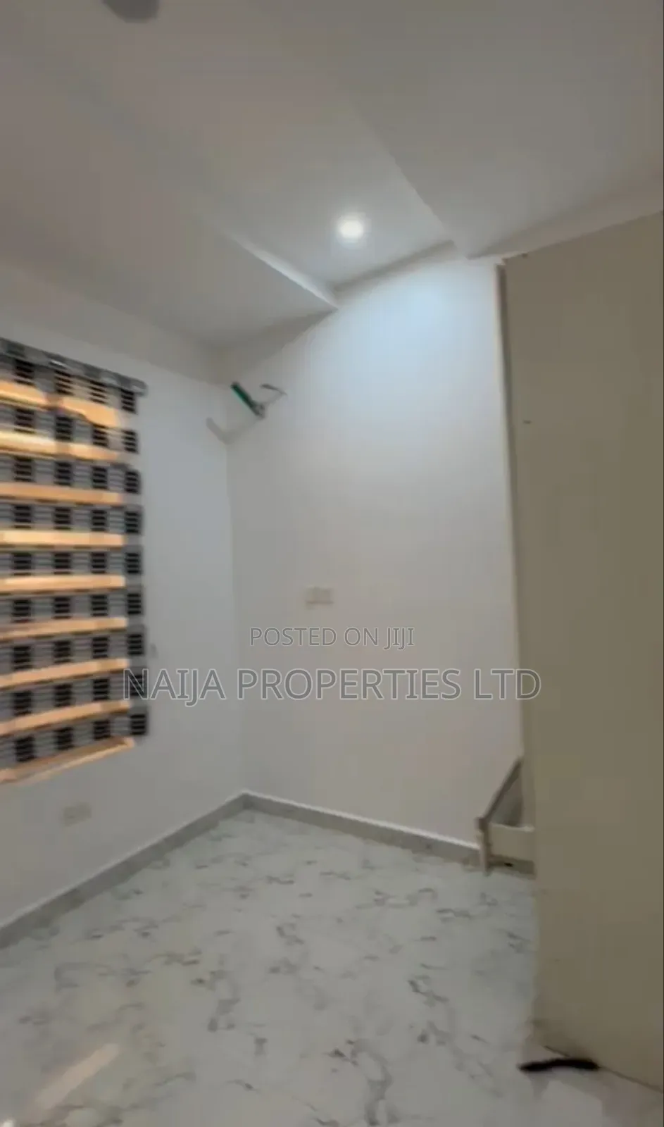 1bdrm Shared Apartment in Van Daniel Estate, Ikota for rent in Ikota