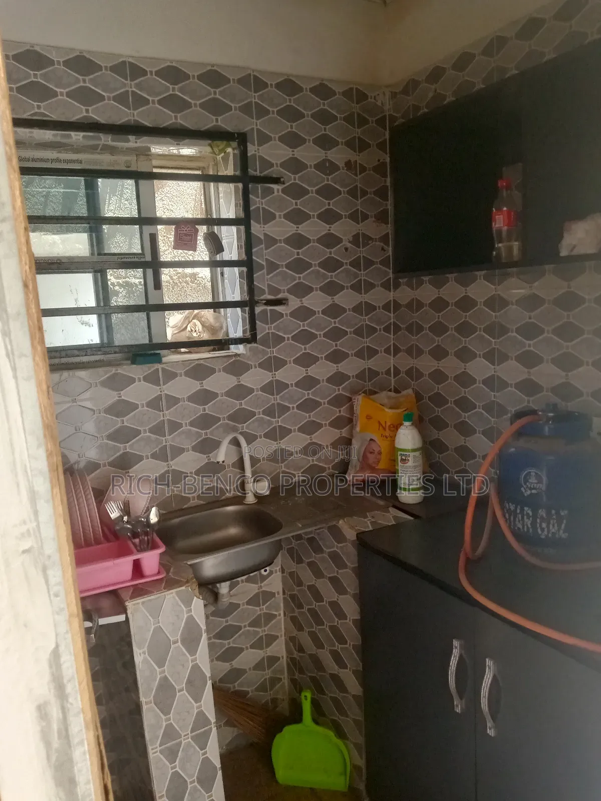 Studio Apartment in Obasanjo Road, Dutse-Alhaji for rent in Dutse-Alhaji