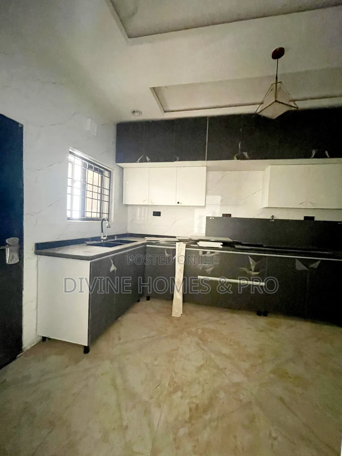 2bdrm Block of Flats in Nigeria Ghana School, Life Camp for sale in Life Camp