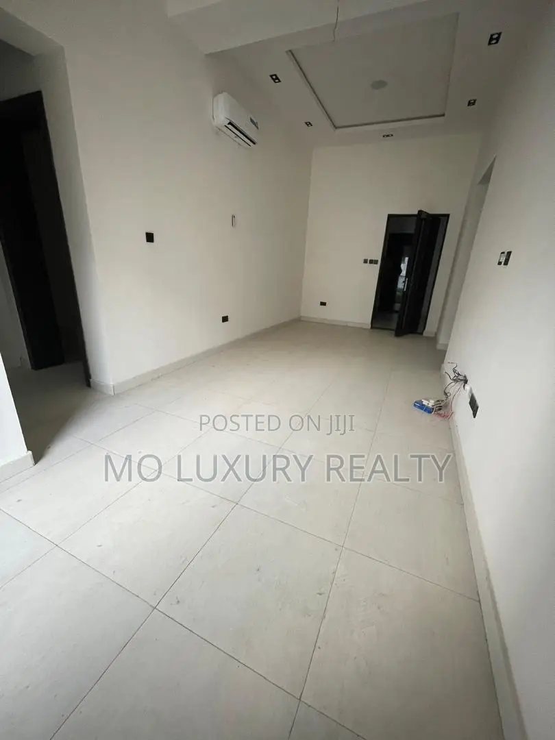 2bdrm Apartment in Lekki Phase 1 for rent in Lekki Phase 1