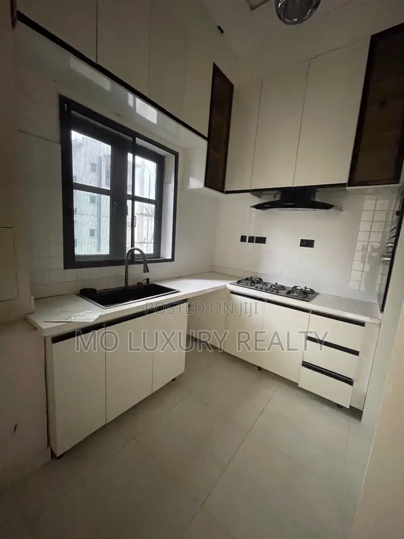2bdrm Apartment in Lekki Phase 1 for rent in Lekki Phase 1