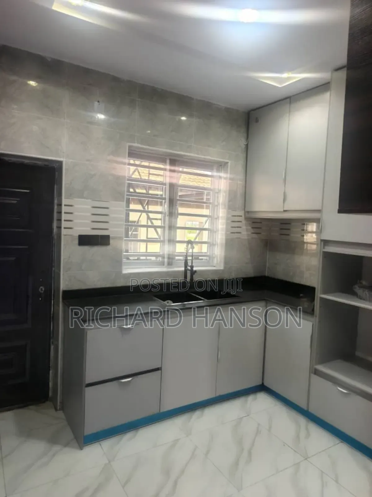 5bdrm Duplex in Estate Behind, Sangotedo for rent in Sangotedo