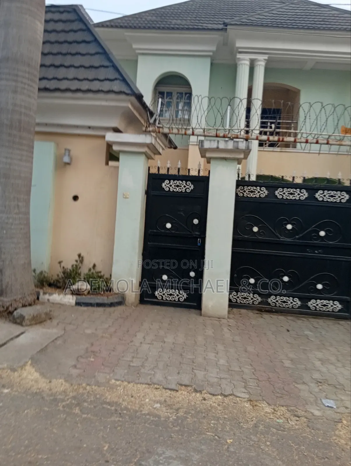 5bdrm Duplex in Wuse Zone for rent in Zone 1 / Wuse
