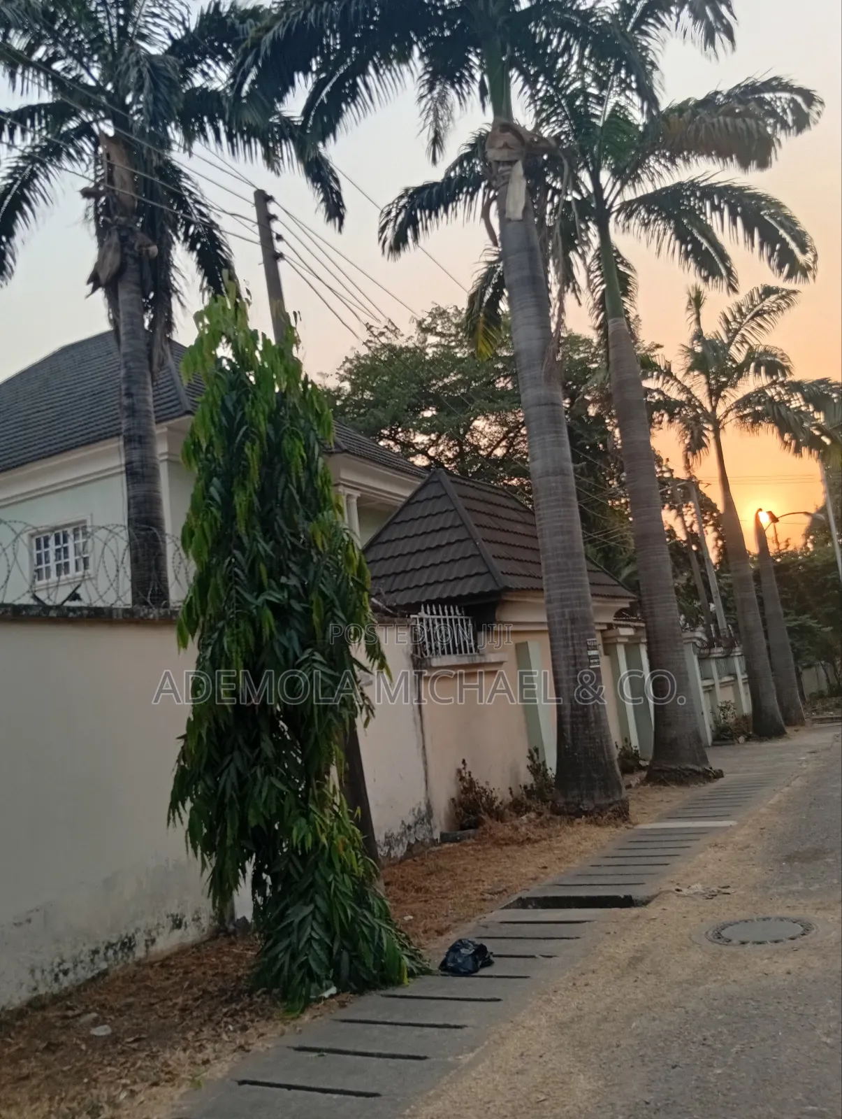 5bdrm Duplex in Wuse Zone for rent in Zone 1 / Wuse