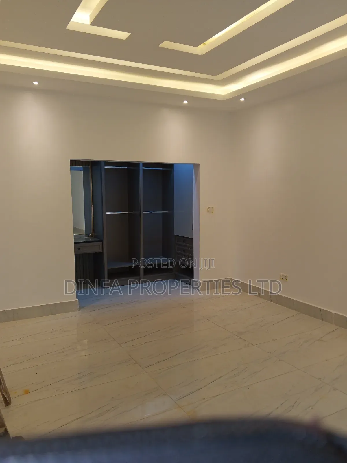 16bdrm Block of Flats in Ikate for rent in Ikate