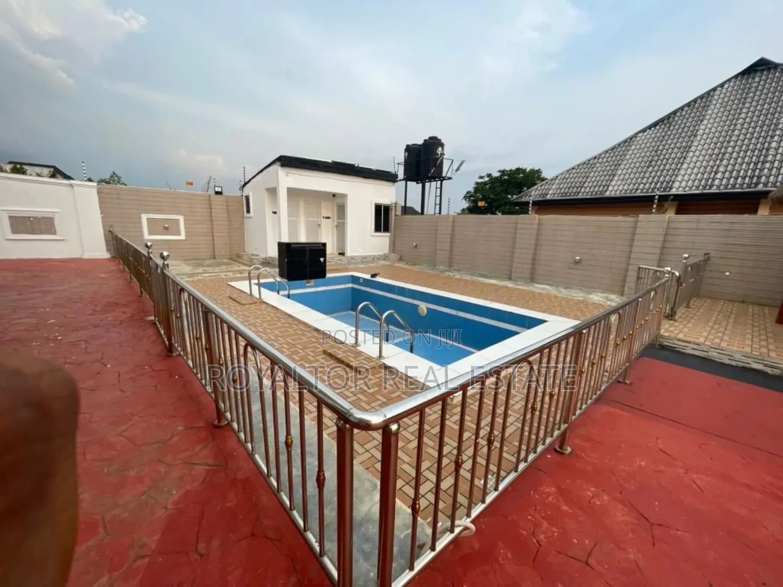 Furnished 5bdrm Bungalow in Royaltor Real Estate, Benin City for sale in Benin City