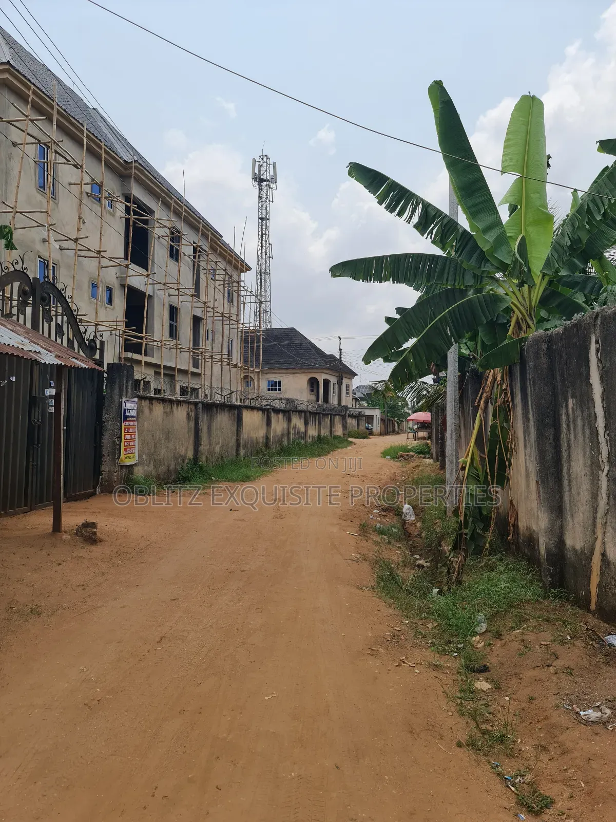 5bdrm Bungalow in Federal Housing, Owerri for sale in Owerri