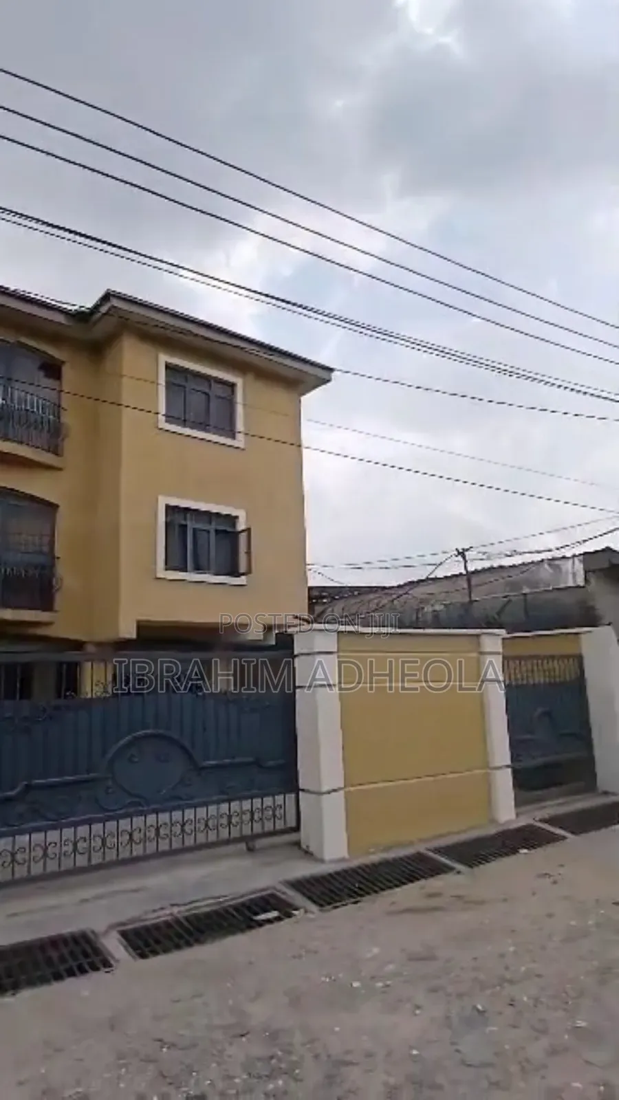 3bdrm Block of Flats in Mini Estate Pedro, Palmgroove for sale in Palmgroove