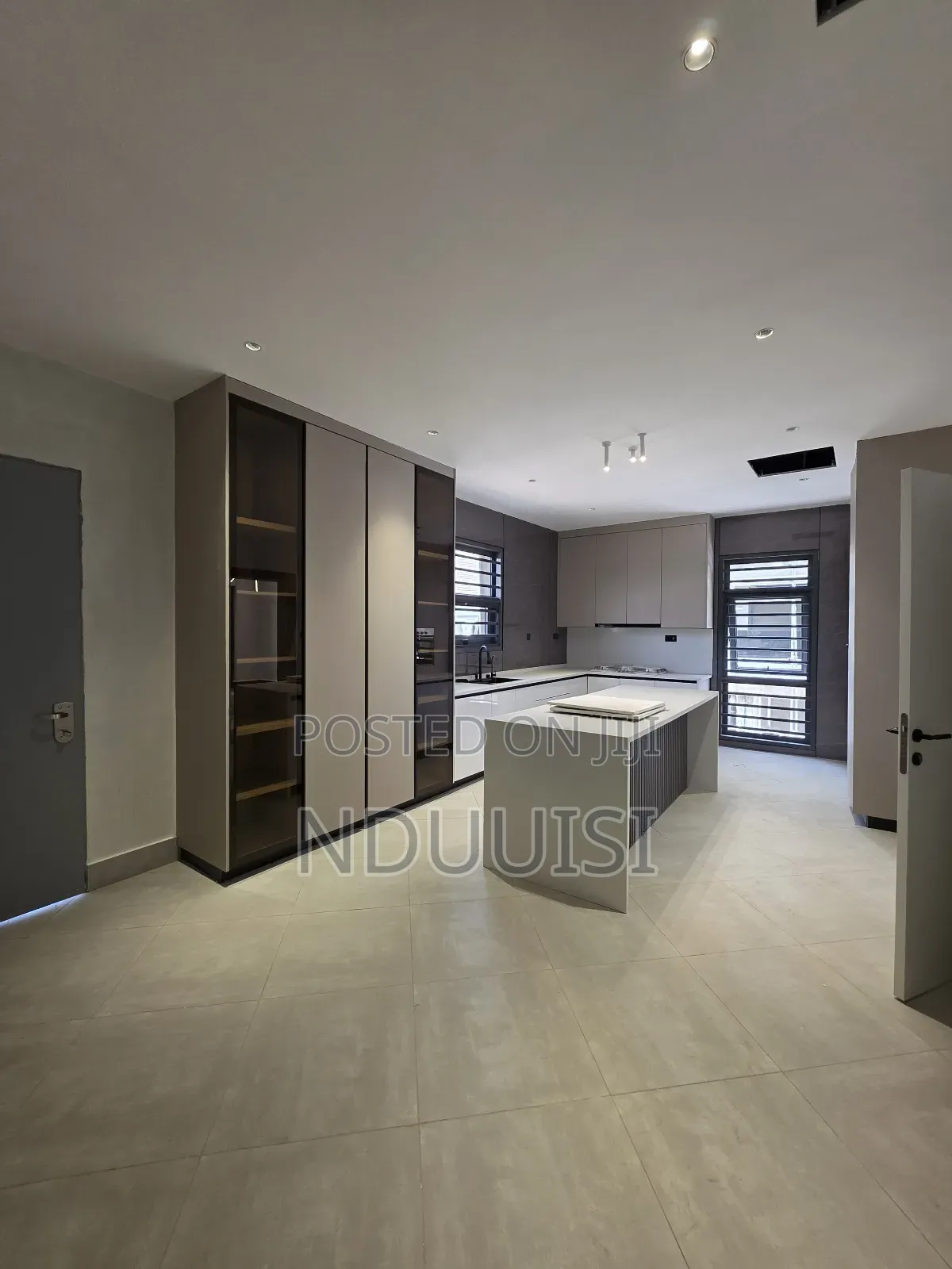 6bdrm Duplex in Maitama for sale in Maitama