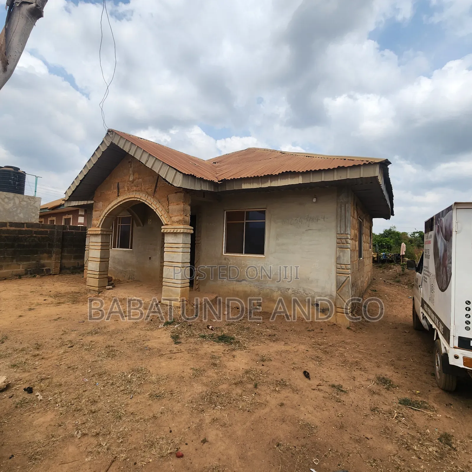 2bdrm Bungalow in Omi Adio for sale in Omi Adio