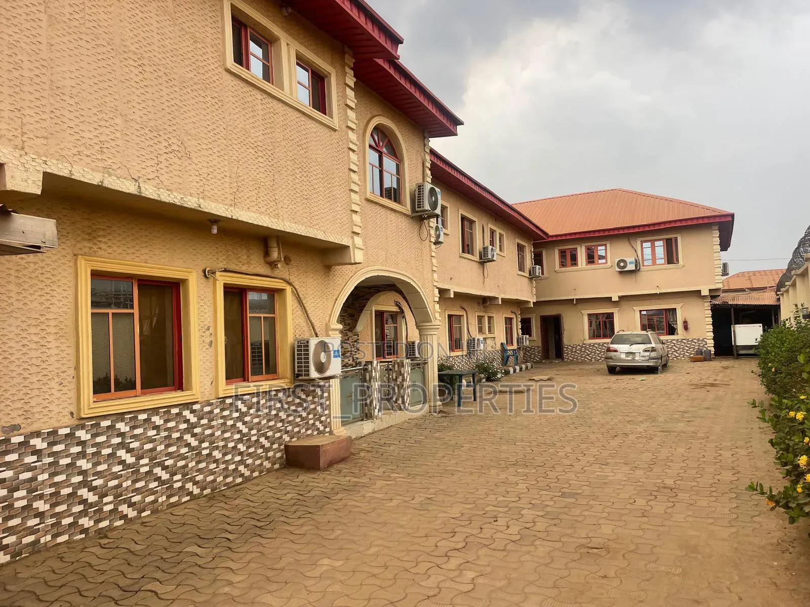 Still Functioning 16 Rooms Hotel With Apartment in Iwo Road
