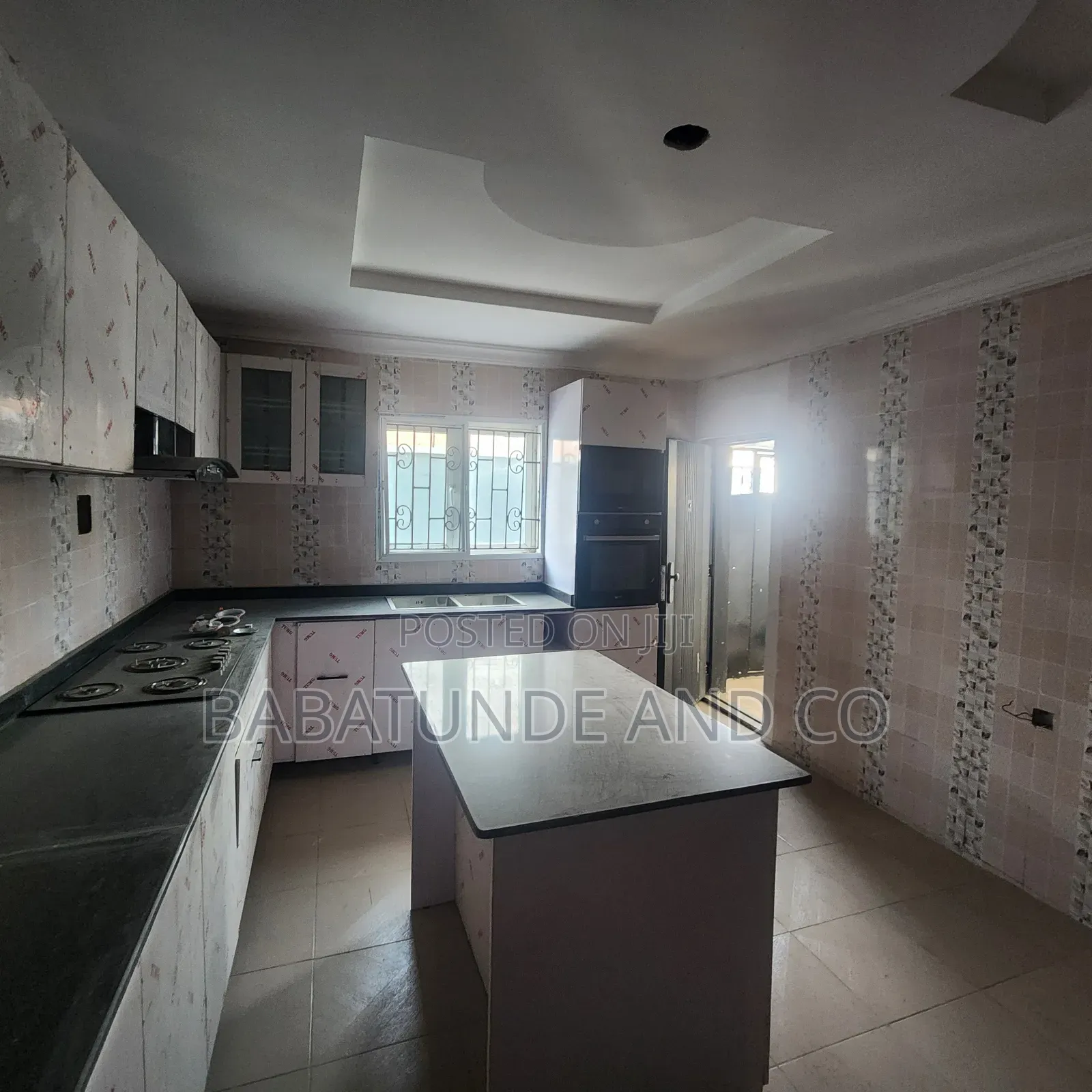 3bdrm Bungalow in Akala Express for sale in Akala Express