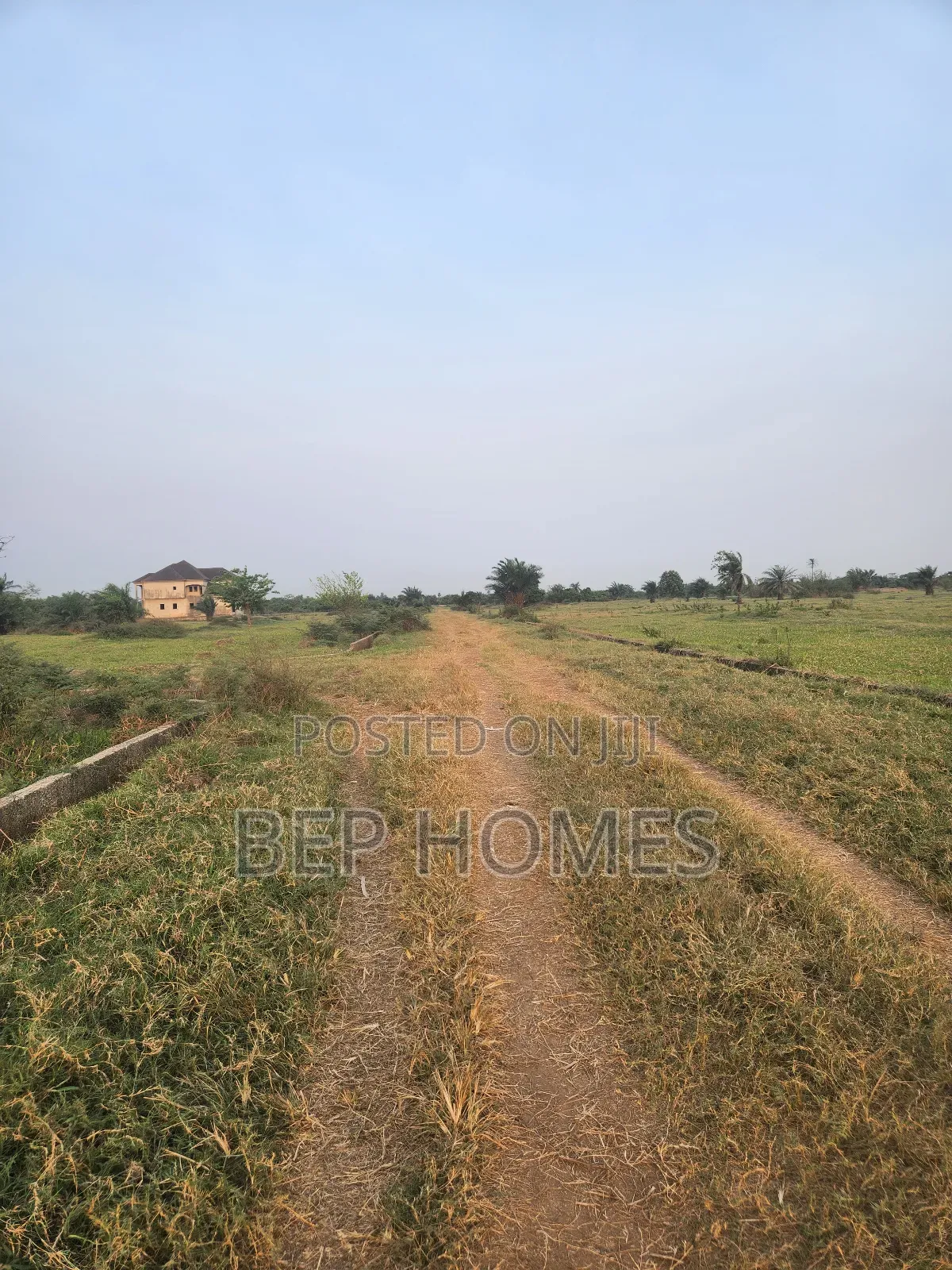 Distress Sale Land in Opic Isheri North With C.Of O in Kosofe / Kosofe